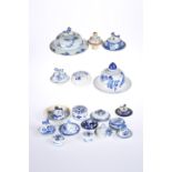 A GROUP OF NINETEEN CHINESE PORCELAIN LIDS, 18TH AND 19TH CENTURIES