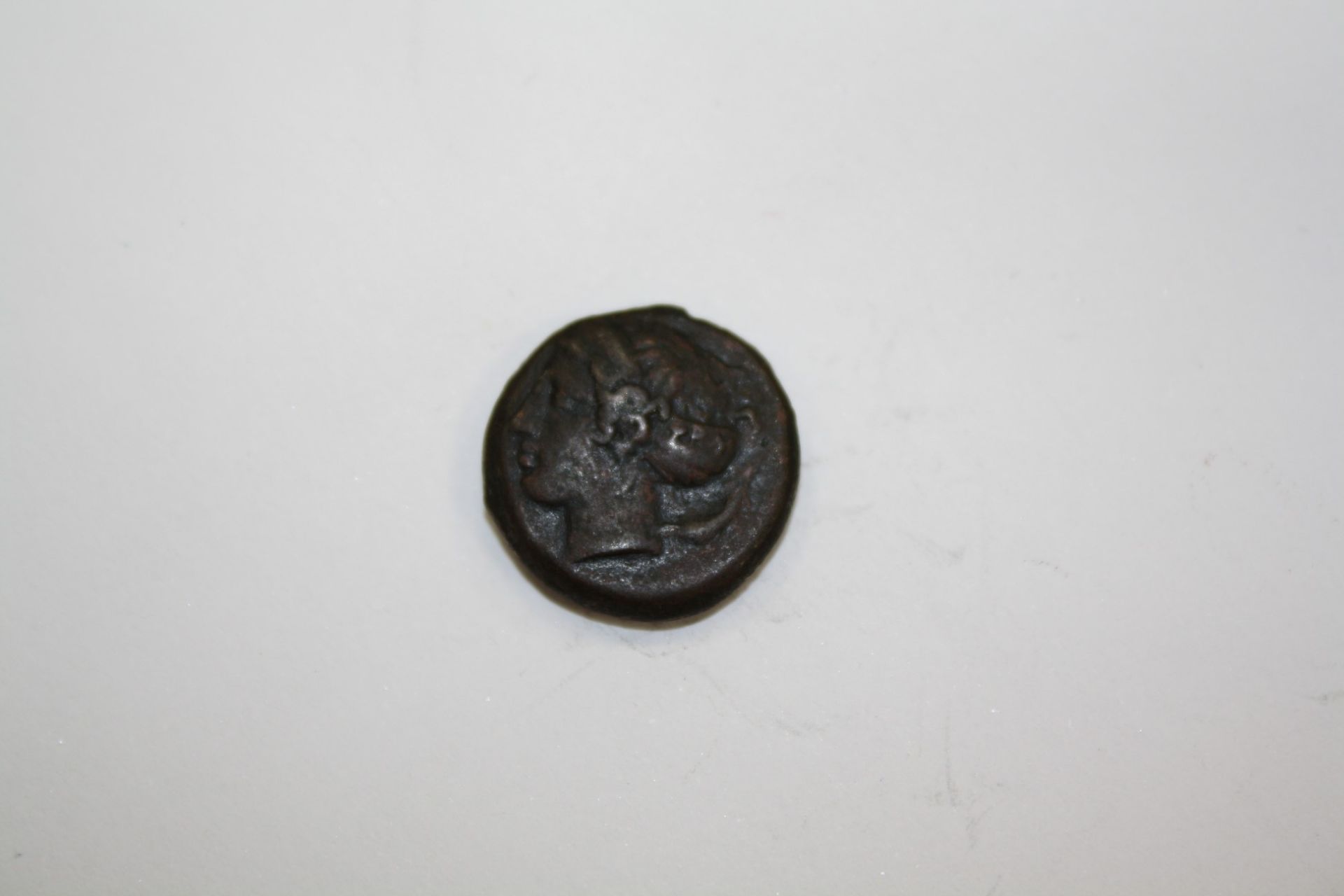 A SMALL COLLECTION OF THIRTEEN ANCIENT GREEK COINS - Bild 22 aus 22