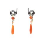A PAIR OF CORAL PENDENT EARRINGS
