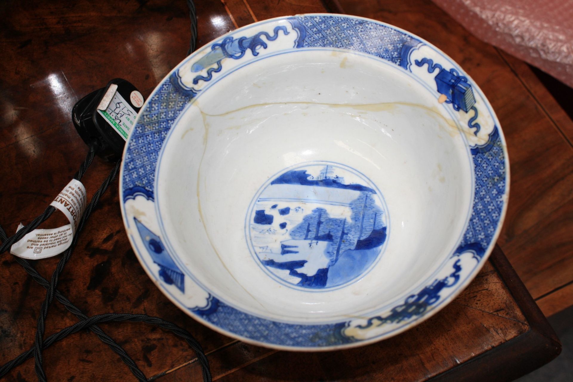 A COLLECTION OF CHINESE AND CHINESE EXPORT STYLE PORCELAIN - Bild 2 aus 8