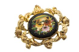 A LATE 19TH CENTURY MICROMOSAIC BROOCH