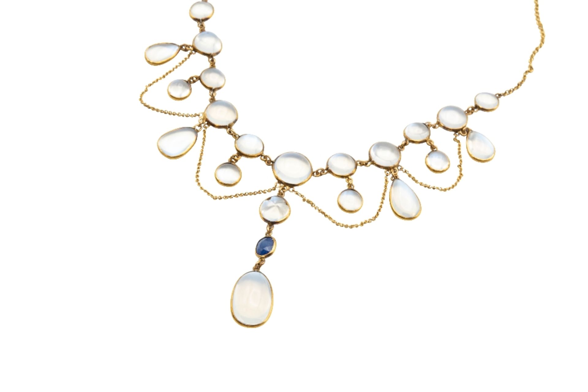 A MOONSTONE AND SAPPHIRE NECKLACE