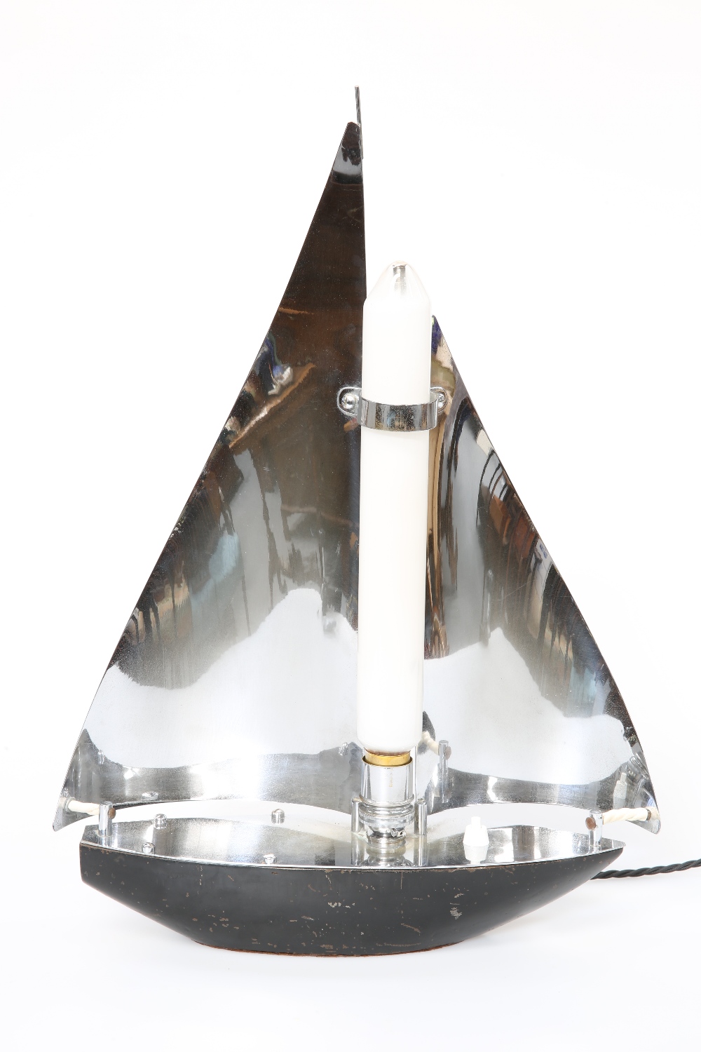 AN ART DECO CHROME LAMP IN THE FORM OF A SAILING BOAT. 49.5cm - Bild 2 aus 2