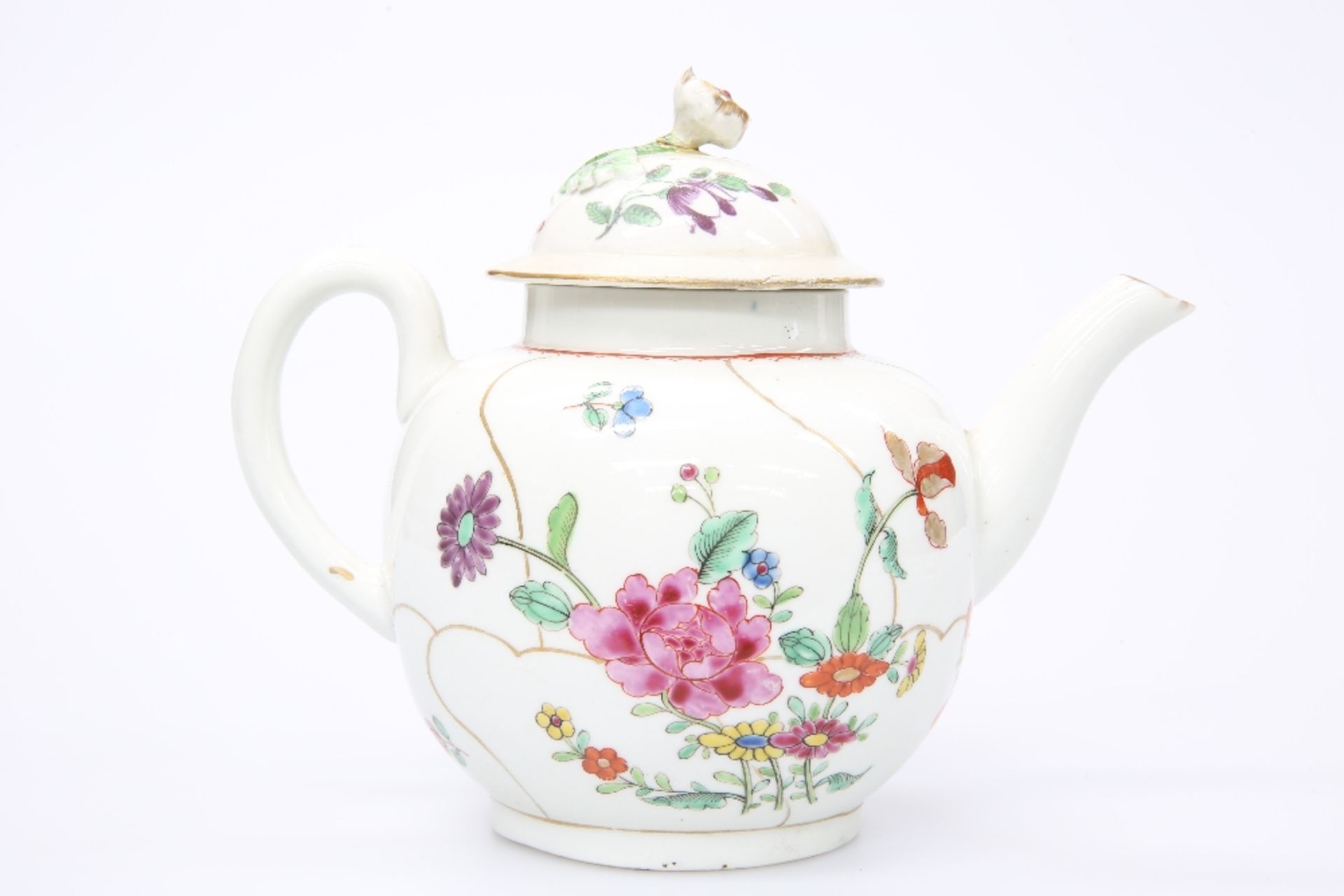 A CHINESE EXPORT PORCELAIN TEAPOT, LATE 18TH CENTURY
