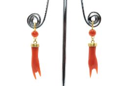 A PAIR OF CORAL HAND EARRINGS