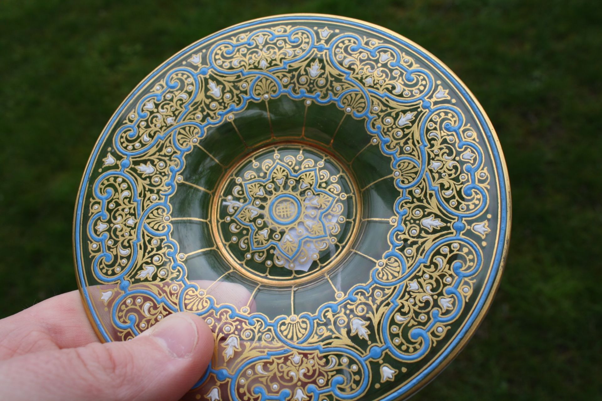 A VENETIAN ENAMEL AND GILT PAINTED DISH, MURANO, LATE 19th CENTURY, - Bild 5 aus 7