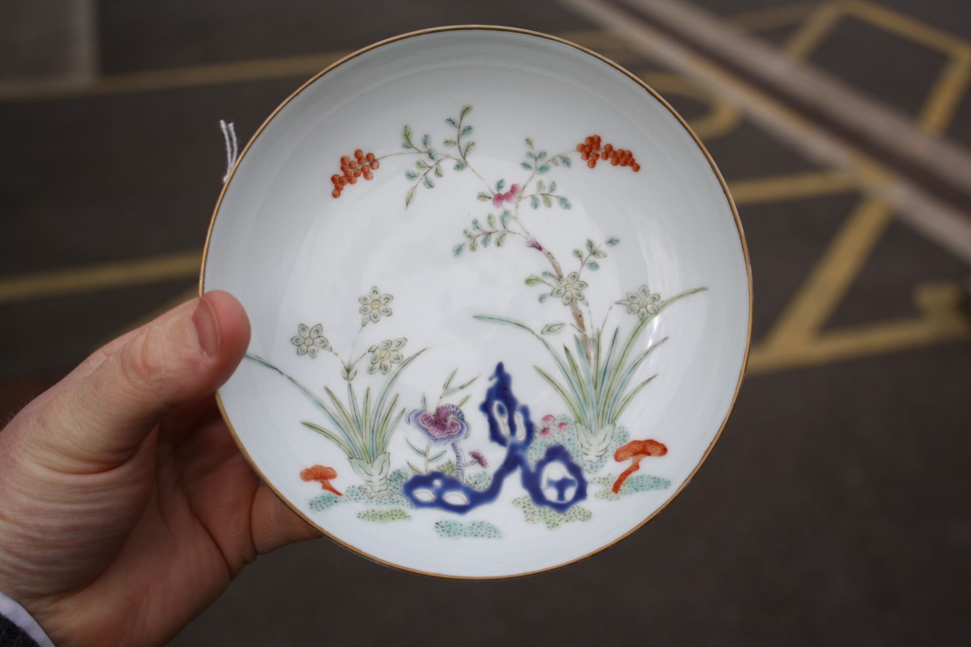 A CHINESE PORCELAINS SAUCER DISH - Bild 14 aus 16