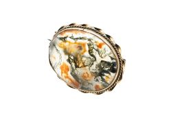 A DENDRITIC AGATE BROOCH