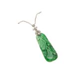 A JADEITE AND DIAMOND PENDANT NECKLACE