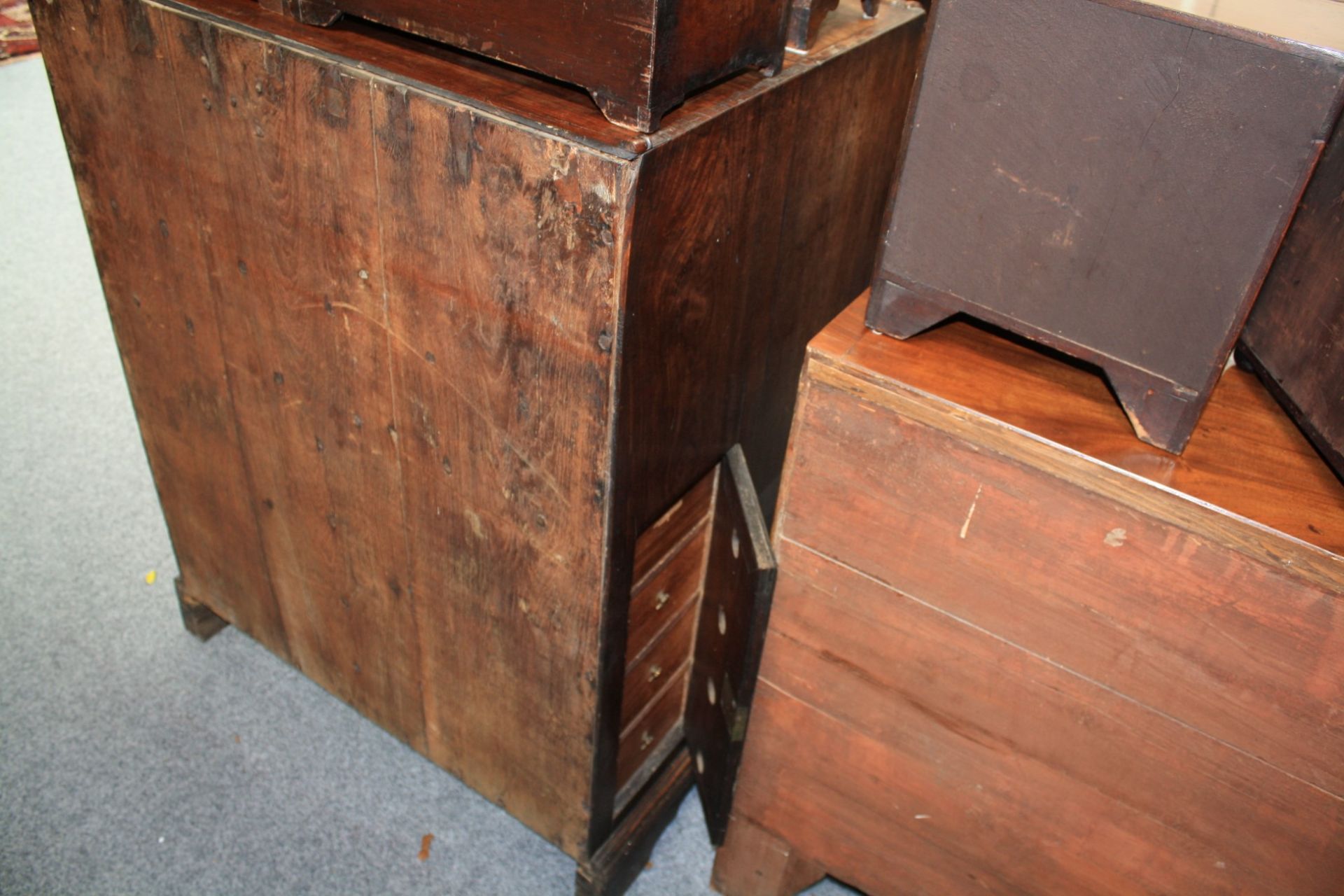 AN ANGLO-INDIAN ROSEWOOD SECRETAIRE CABINET - Bild 5 aus 8