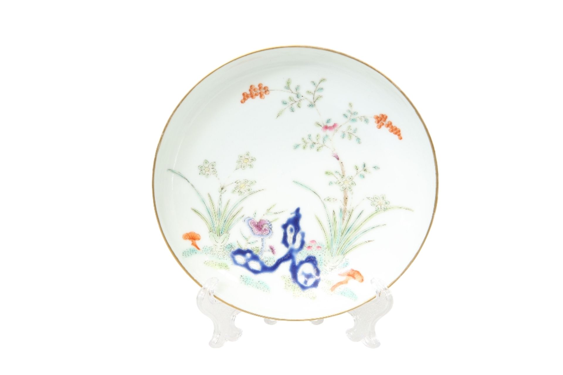 A CHINESE PORCELAINS SAUCER DISH