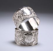 A PAIR OF CHINESE SILVER NAPKIN RINGS