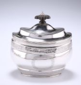 AN EDWARDIAN SILVER CADDY