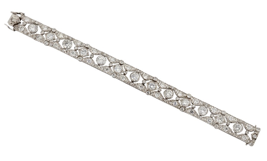 A DIAMOND BRACELET - Image 2 of 2