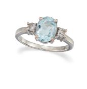 AN AQUAMARINE AND DIAMOND RING