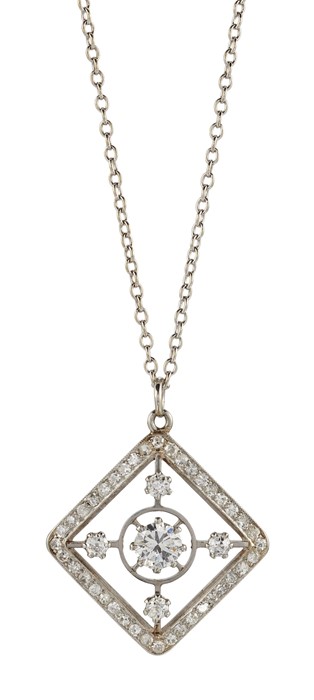 A DIAMOND PENDANT NECKLACE - Image 2 of 2