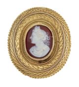 A LATE 19TH CENTURY HARDSTONE CAMEO BROOCH, BY THOMAS GAUNT & CO.