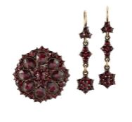 A GARNET-SET BROOCH AND EARRING SUITE