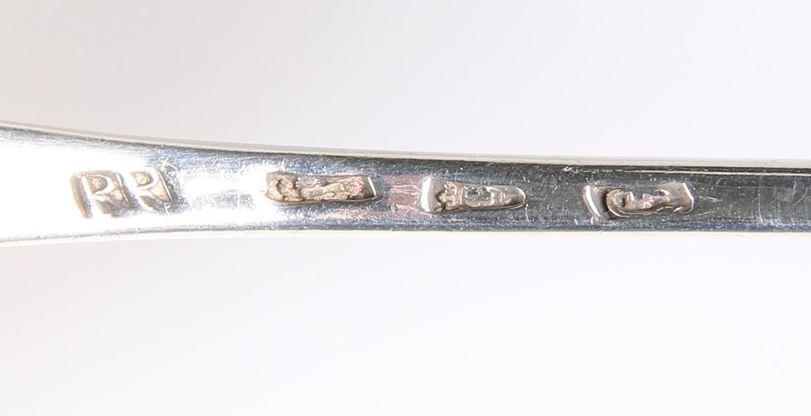 A GEORGE III PROVINCIAL SILVER SOUP LADLE - Image 3 of 4