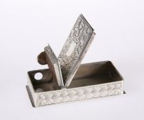 A VICTORIAN SILVER VESTA CASE AND CUTTER COMBINATION