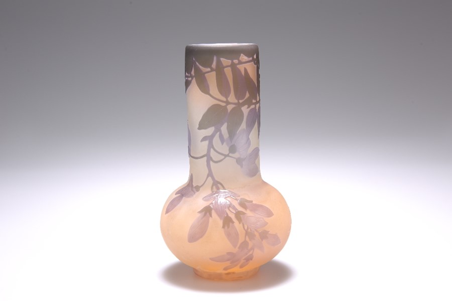 EMILE GALLE, A CAMEO GLASS VASE - Image 2 of 2