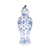 A CHINESE BLUE AND WHITE PORCELAIN VASE AND COVER, 19TH CENTURY
