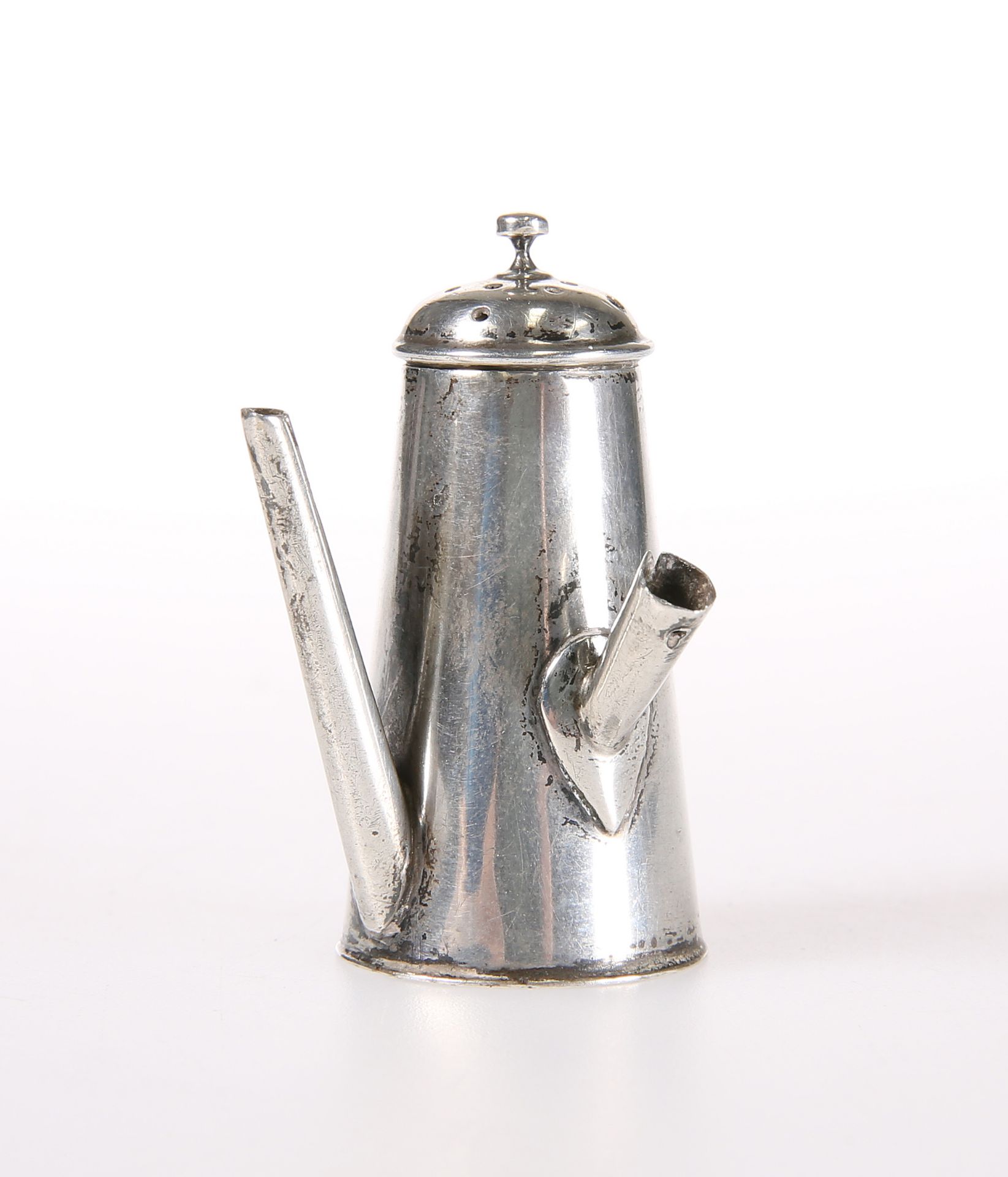 A LATE VICTORIAN SILVER MINIATURE (OR DOLLS) NOVELTY PEPPER POT