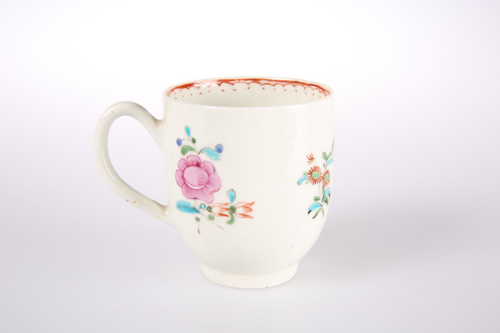 A WORCESTER COFFEE CUP, CIRCA 1765 - Bild 2 aus 2