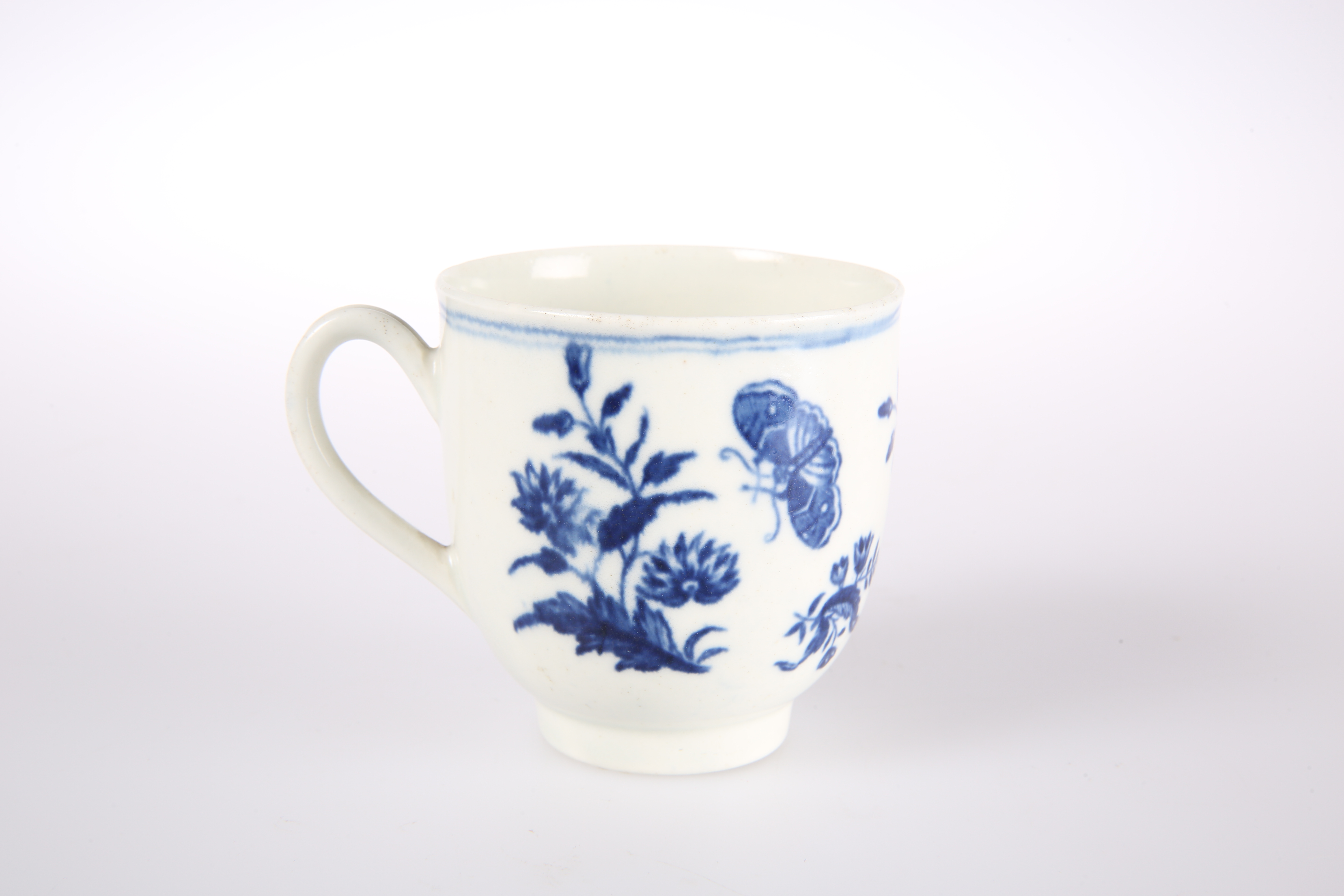 A WORCESTER COFFEE CUP, CIRCA 1770 - Image 2 of 2