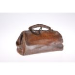A LATE VICTORIAN LEATHER GLADSTONE BAG