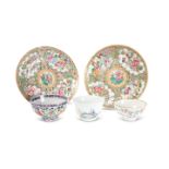 THREE CHINESE PORCELAIN TEA BOWLS