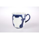 A WORCESTER BLUE AND WHITE COFFEE CUP, CIRCA 1760