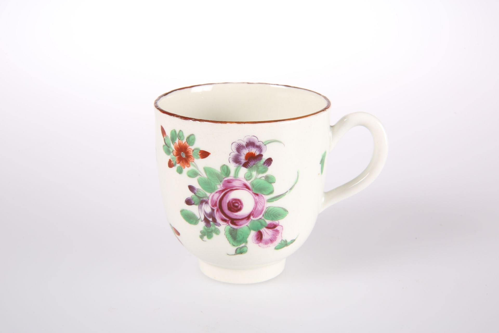 A WORCESTER COFFEE CUP, CIRCA 1770