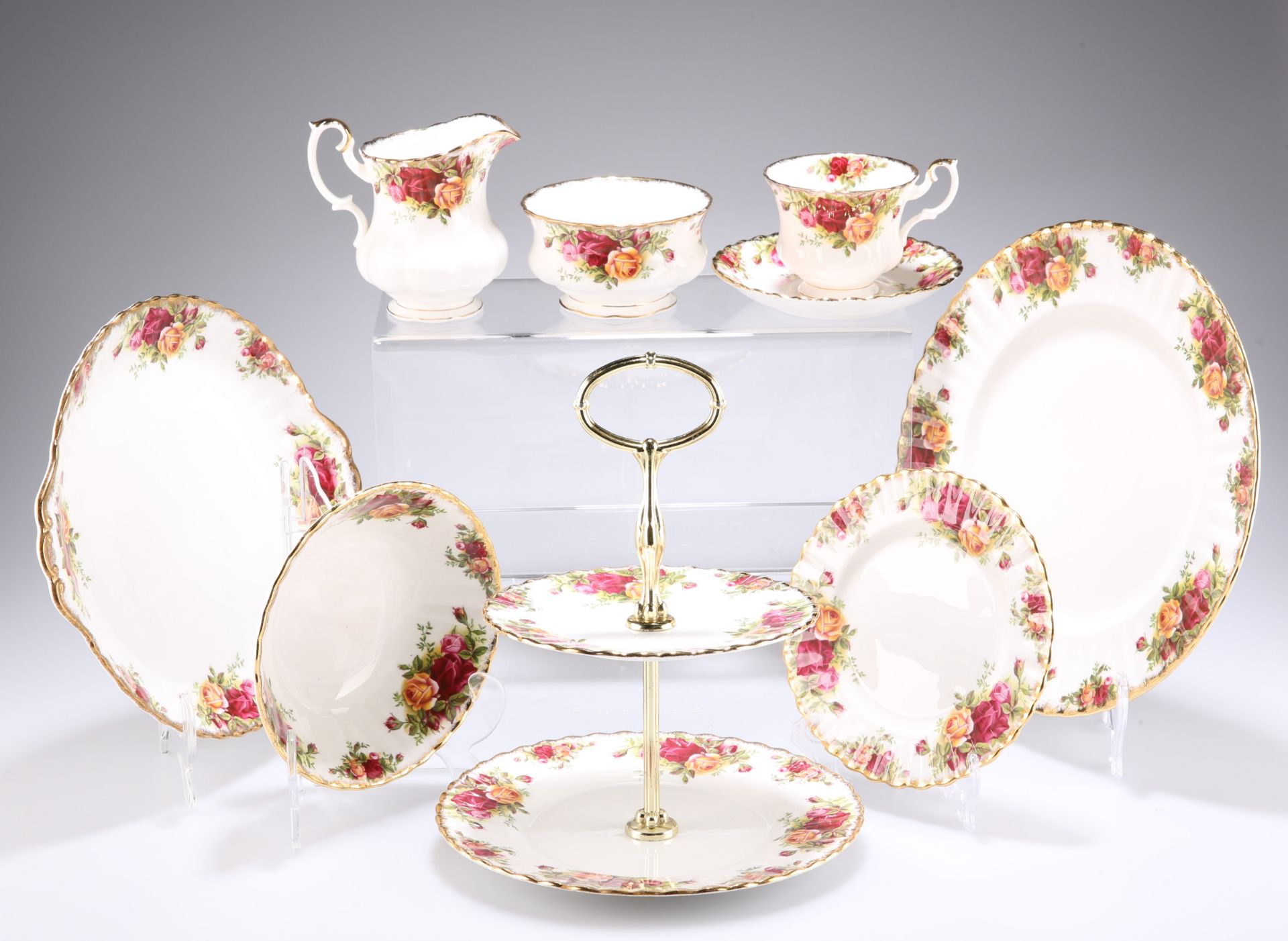 A COLLECTION OF ROYAL ALBERT "OLD COUNTRY ROSES"