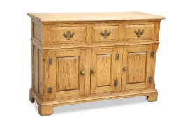 A GEORGIAN STYLE OAK DRESSER BASE