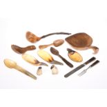 A COLLECTION OF TREEN AND HORN ARTICLES, 18TH / 19TH CENTURY