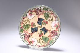 A MOORCROFT POTTERY LIMITED EDITION YEAR PLATE