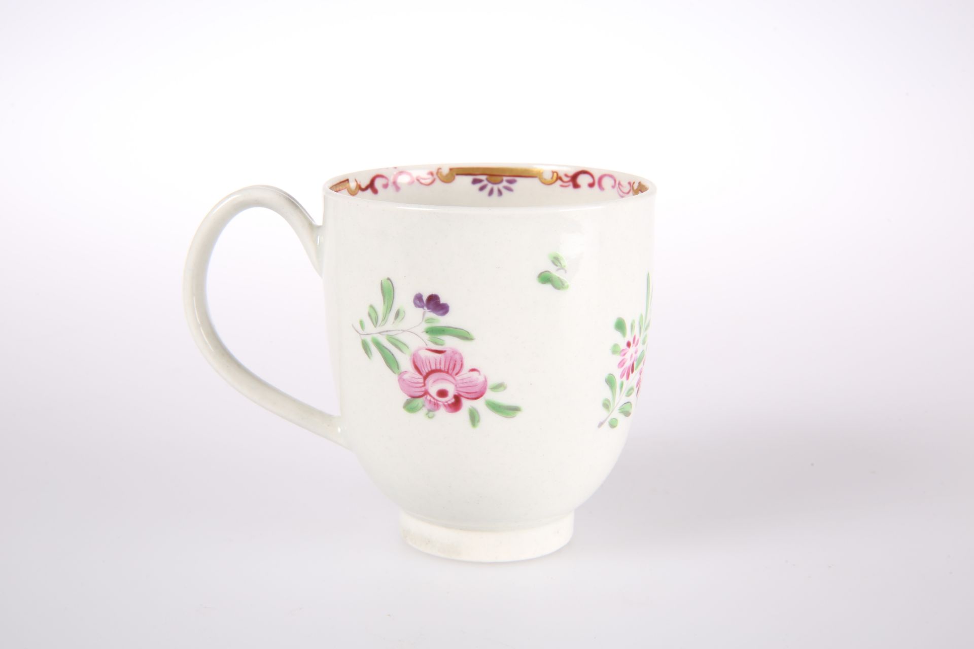 A WORCESTER COFFEE CUP, CIRCA 1770 - Bild 2 aus 2