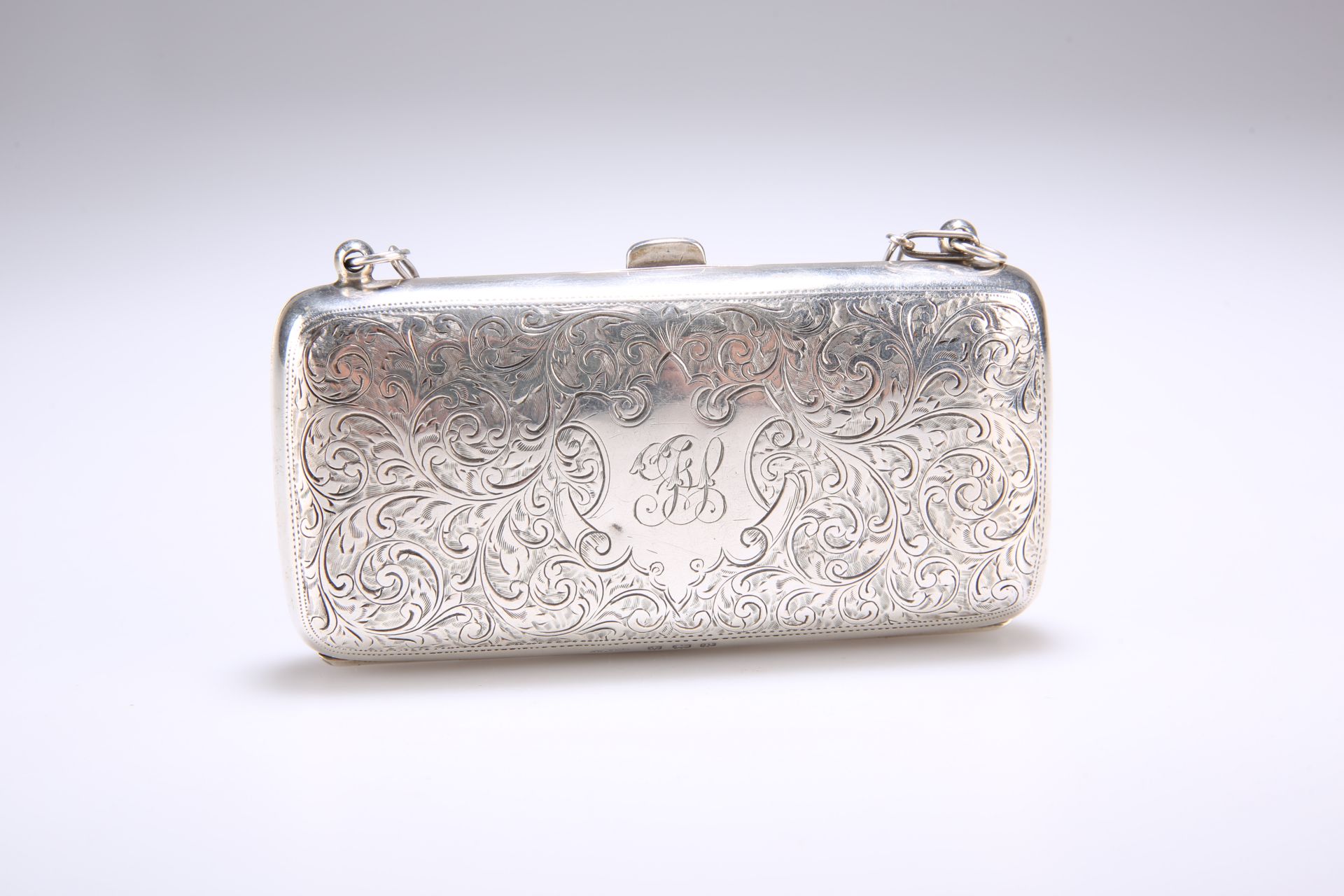 A GEORGE V SILVER PURSE - Image 2 of 4