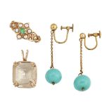 A 9CT POSY STYLE RING, ROCK CRYSTAL PENDANT AND A PAIR OF TURQUOISE GLASS EARRINGS