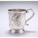 A VICTORIAN SILVER TANKARD