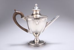 A GEORGE III SILVER ARGYLE, London 1783, of typical form, removable beaded lid with beaded knopped