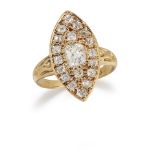 A LATE 19TH/EARLY 20TH CENTURY MARQUISE PLAQUE DIAMOND RING