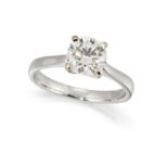 AN 18CT DIAMOND SOLITAIRE RING