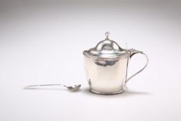 A GEORGE III SILVER MUSTARD POT,