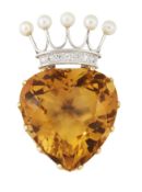 A 9CT CITRINE, DIAMOND CULTURED PEARL HEART AND CROWN BROOCH