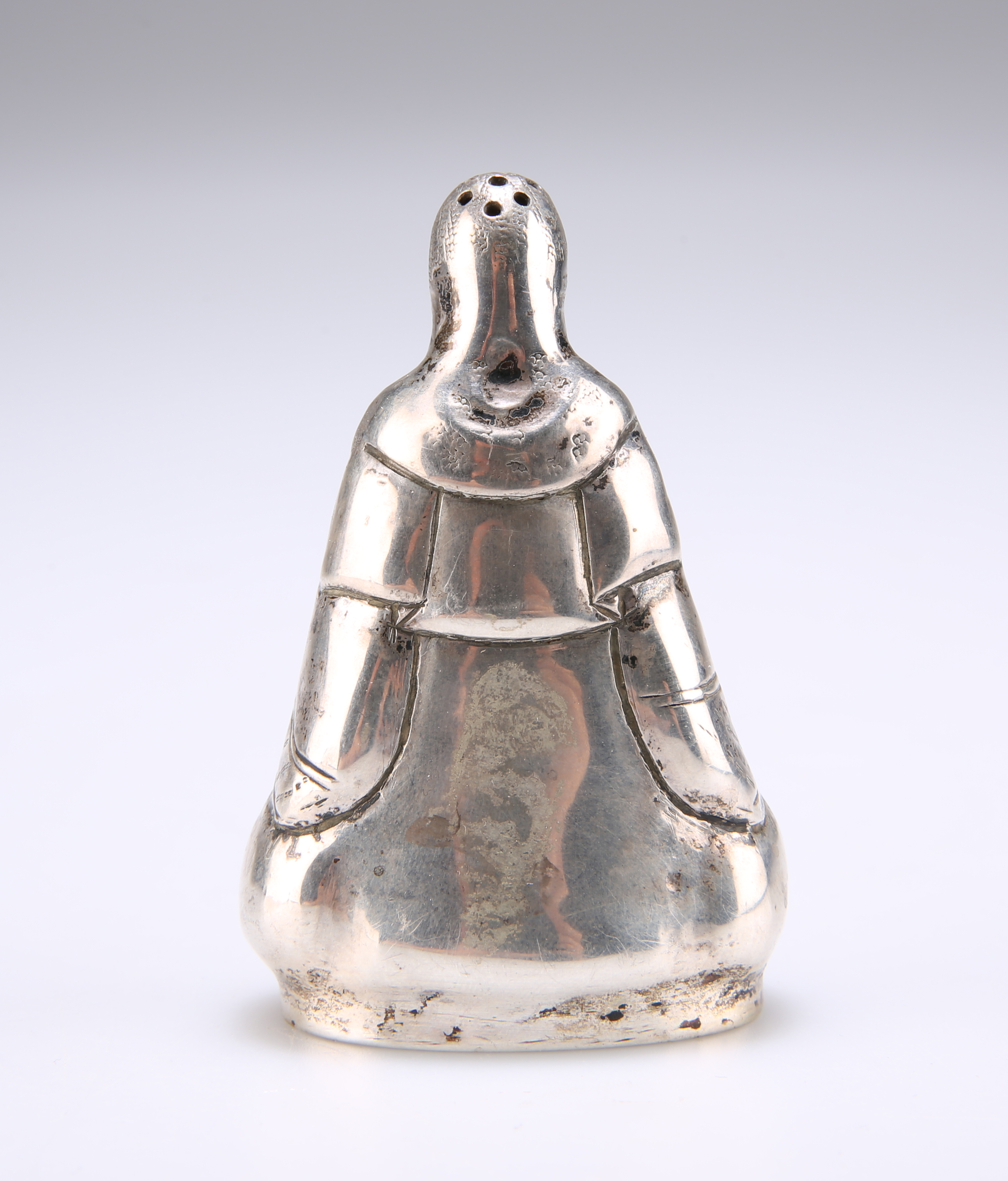 A CHINESE SILVER BUDDHA PEPPER POT - Image 2 of 3