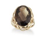 A 9CT SMOKEY QUARTZ RING