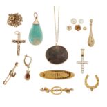 A QUANTITY OF MIXED 9CT GOLD AND OTHER JEWELLERY, the 9ct gold approx. 7.6g, together with a