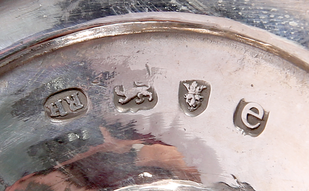 A GEORGE III SILVER SUGAR BASKET - Image 2 of 2